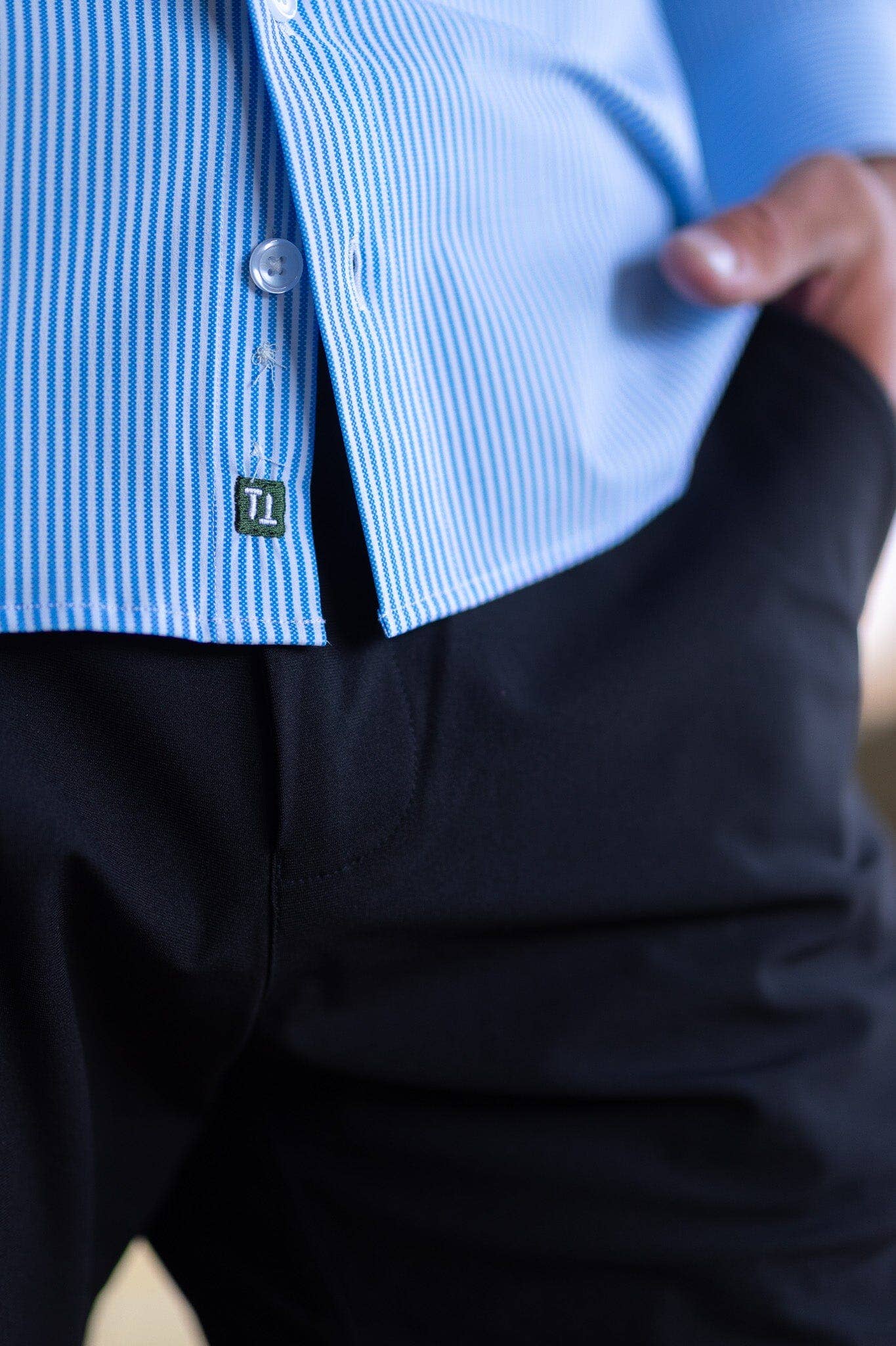 Hustle Performance Dress Shirt - Long Sleeve - Light Blue Banker Stripe