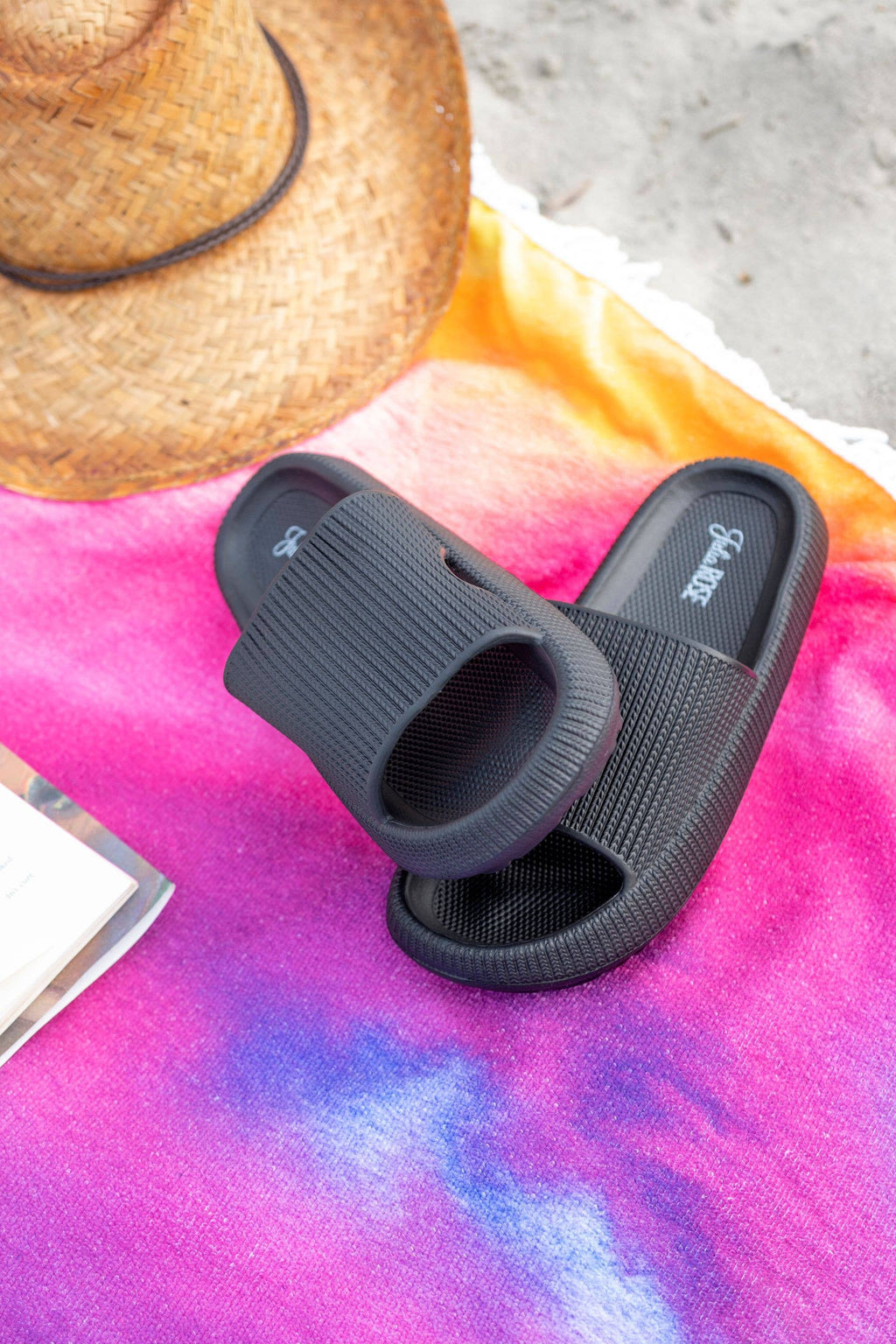 Black  insanely Comfy Beach Slides-FINAL SALE 50%OFF