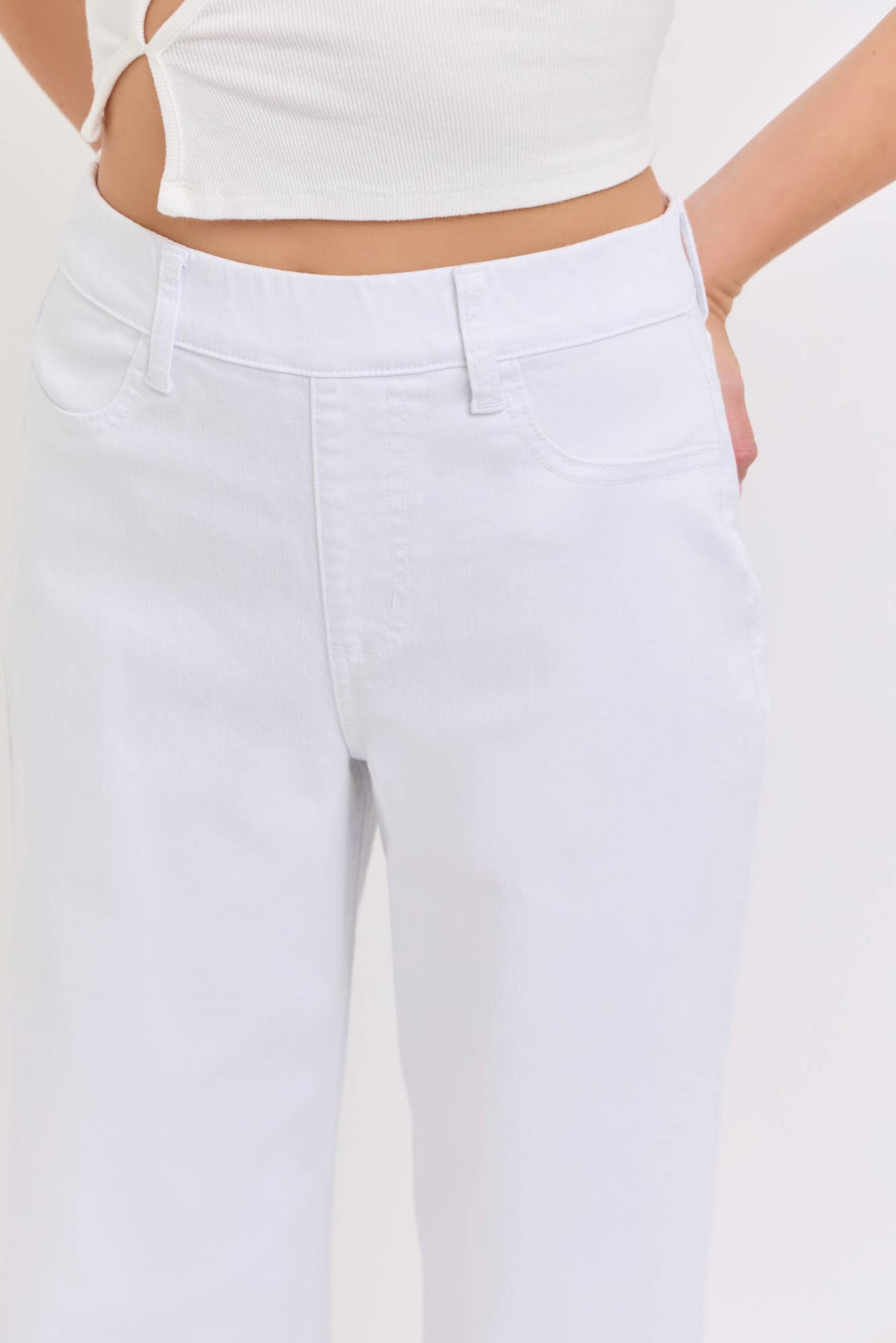 Cello Jeans High Rise Pull on Wide Leg Jeans
