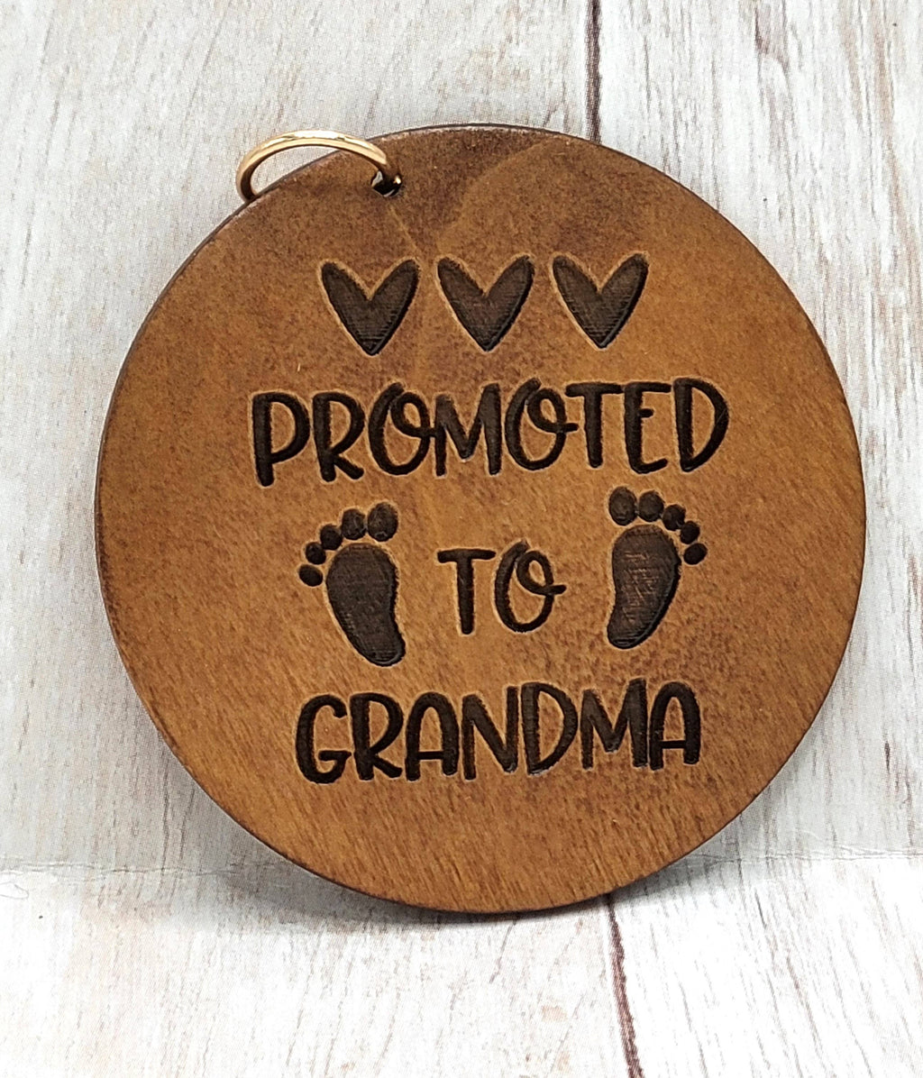 Wristlet Disc "Promoted to Grandma"