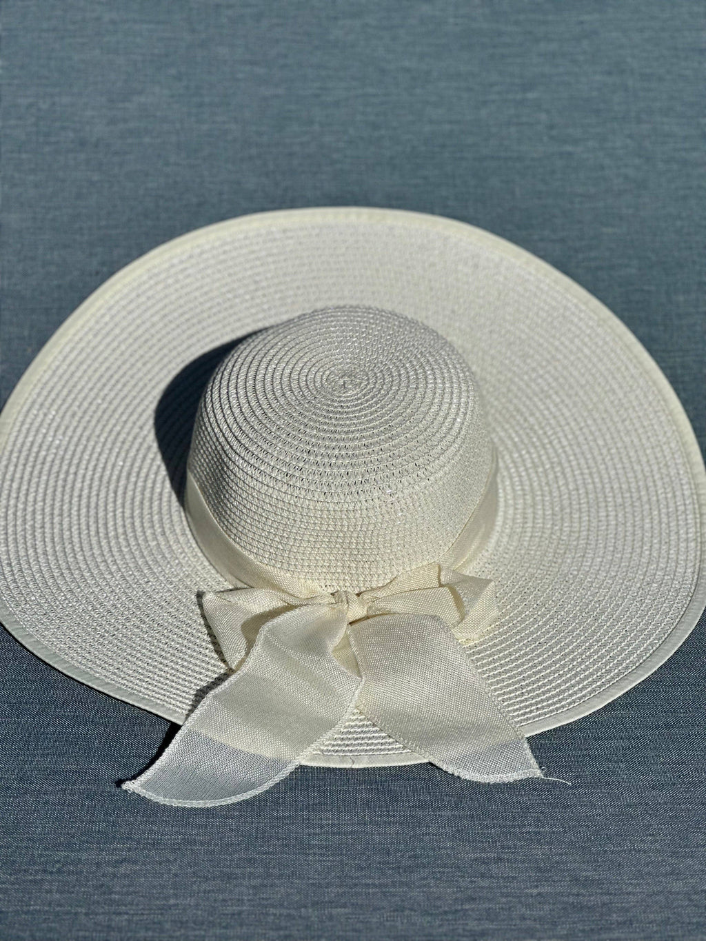 Farrah Floppy Hat "Milk"