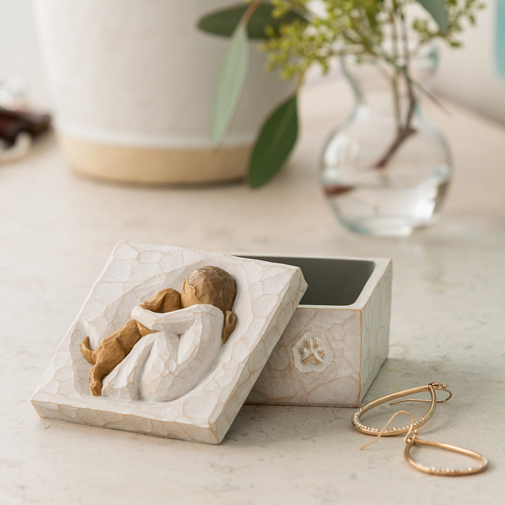 Willow Tree® Truly A Friend Keepsake Box