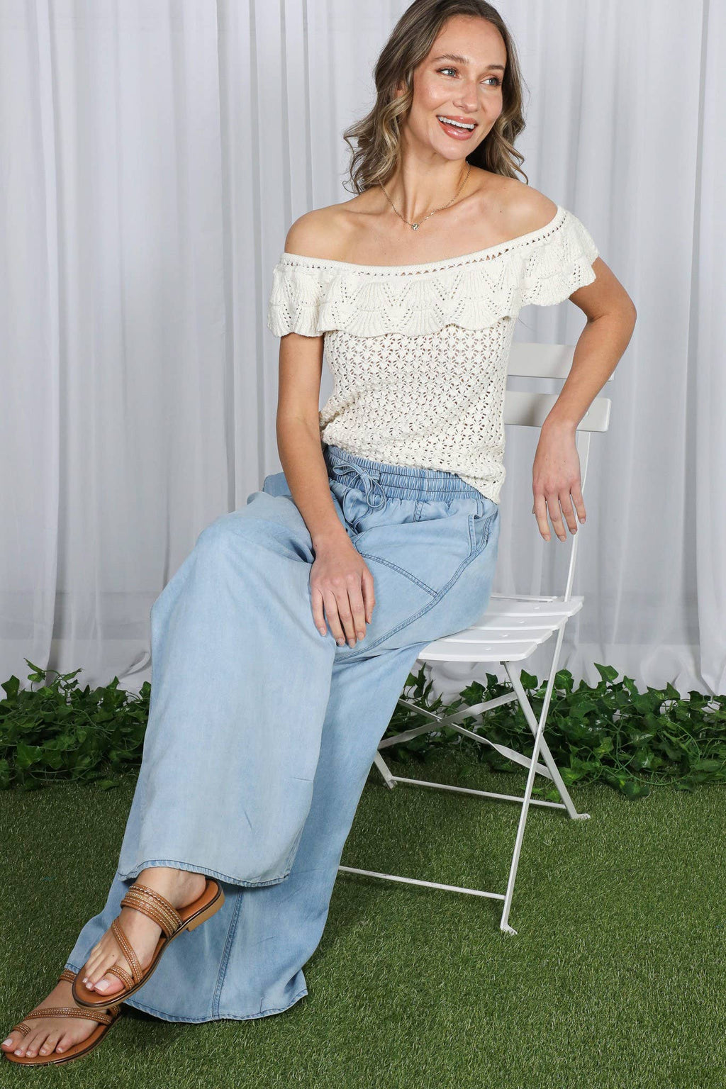 Wide Leg High Waist Chambray Pant