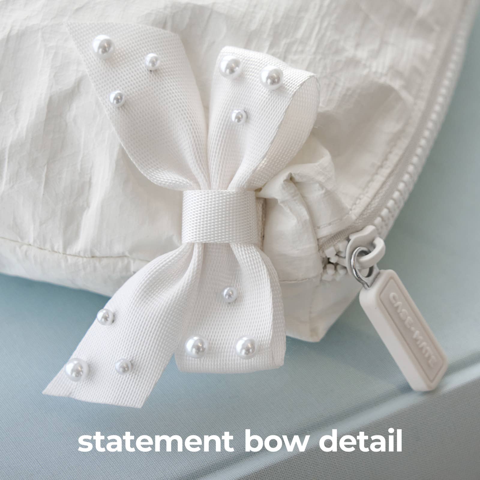 Case-Mate Ivory Pearl Bow Crinkle Makeup Bag